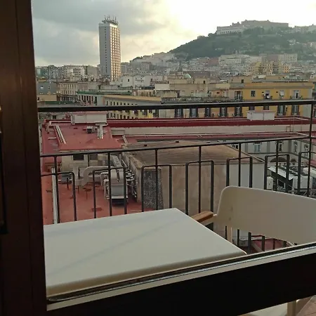 Marina Sky 8 Deluxe 3* Napoli