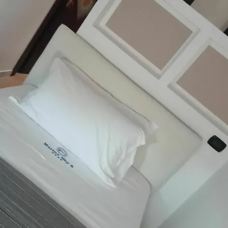 Hotel Marina Sky 8 Deluxe 3*